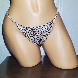 Victoria's Secret V-String Panties. New with Tags Size Medium.